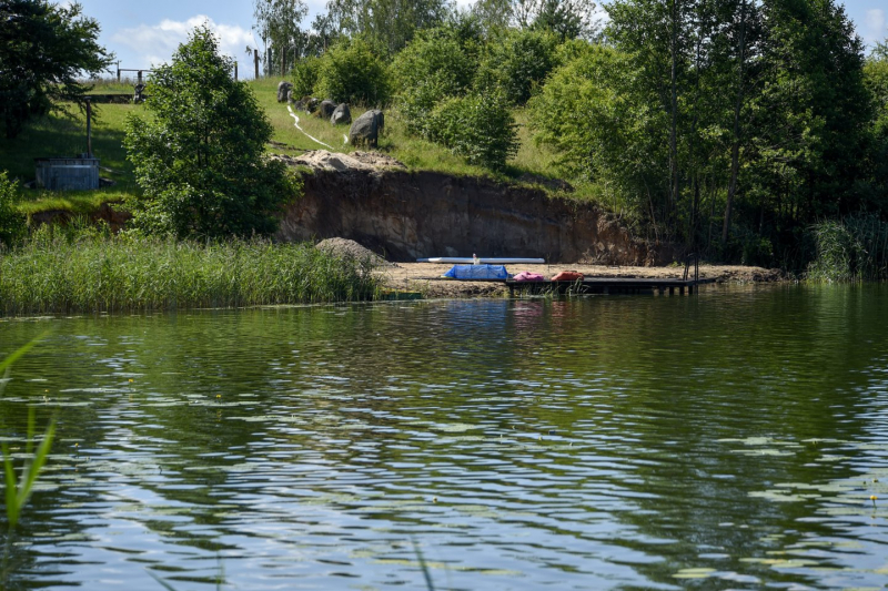 Vieni už gamtos niokojimą ir nelegalias statybas Lietuvoje baudžiami iš peties, kitiems, pasirodo, randasi galimybių atitaisyti žalą pagal kažkokius mistinius priemonių planus.