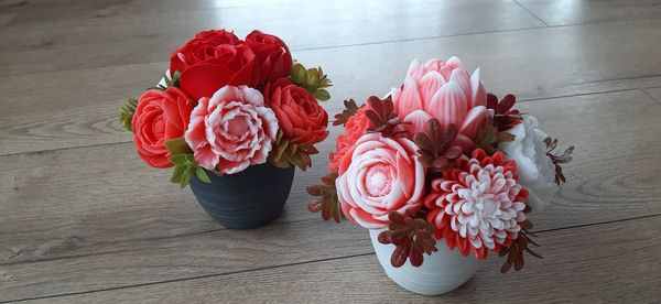 J. Bakšaitės puokštes iš muilo perka ne tik lietuviai – jau siuntė į Švediją, Norvegiją, Angliją, Airiją.
