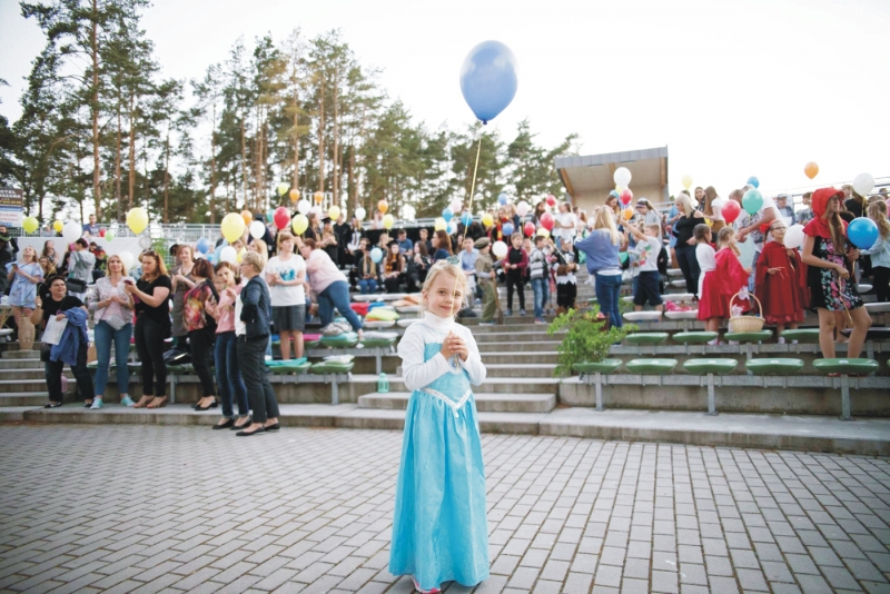 <strong>Moksleivių norai ir svajos tuoj kils į dangų.</strong>