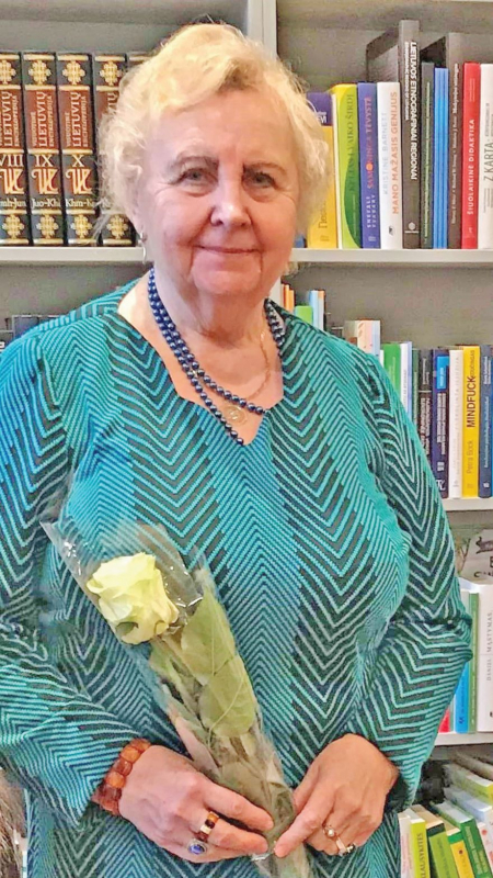 Šeštokų mokyklos himną parašiusi D. Milukaitė-Buragienė sako, kad dainingas tekstas gimė lengvai.<br /> 