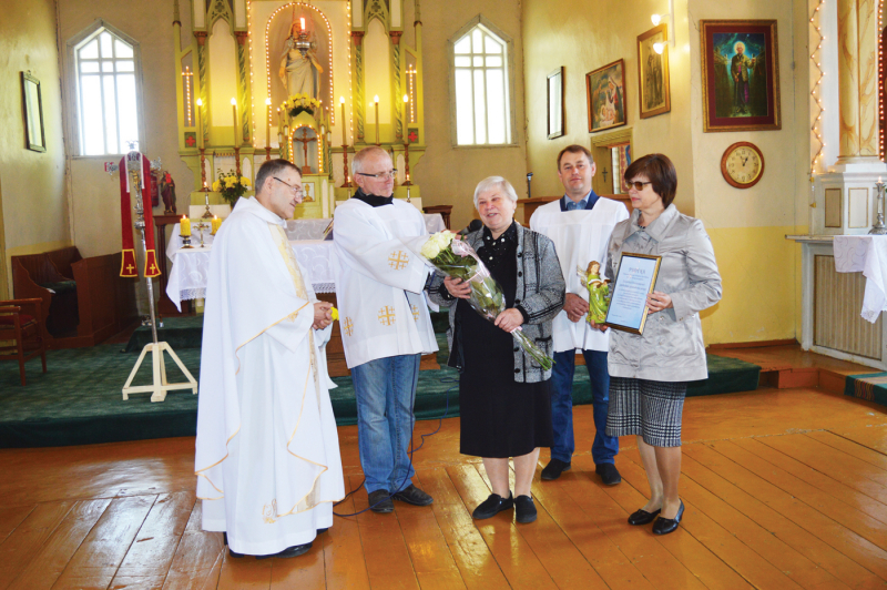 <strong>L. Petrauskienė (centre): „Vieni mane supranta, kiti – ne“.</strong>