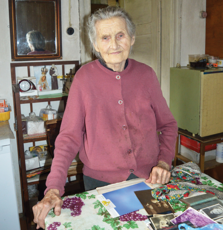 <strong>Sunkų darbą ir vargą E. Rutkauskienė laiko savo ilgaamžiškumo paslaptimi.</strong>