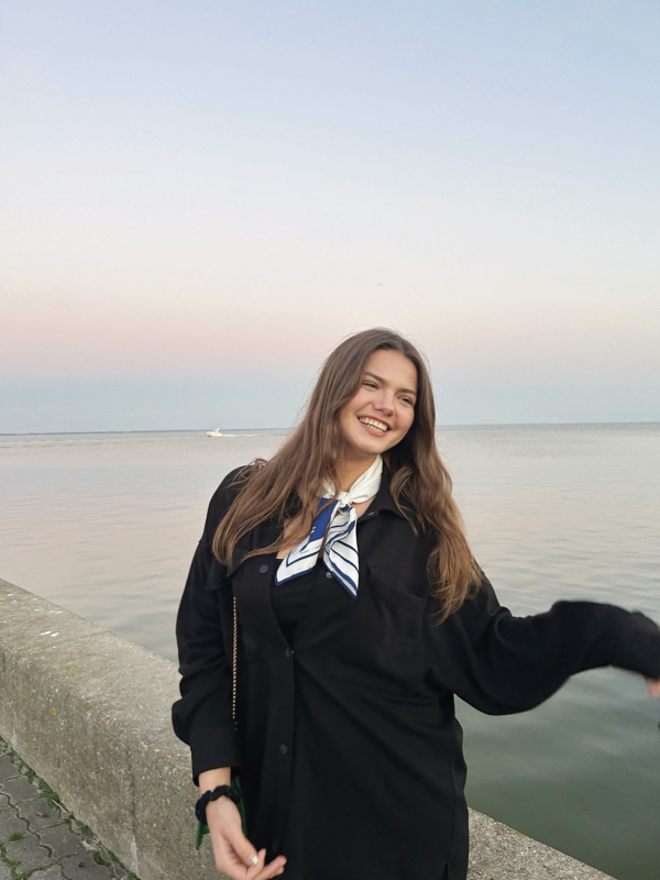 „Turėjau labai gerą laiką, mokykla suteikė nemažai galimybių, atvėrė naujų kelių“, – sakė G. Radžiūnaitė apie gimtąjį kraštą.