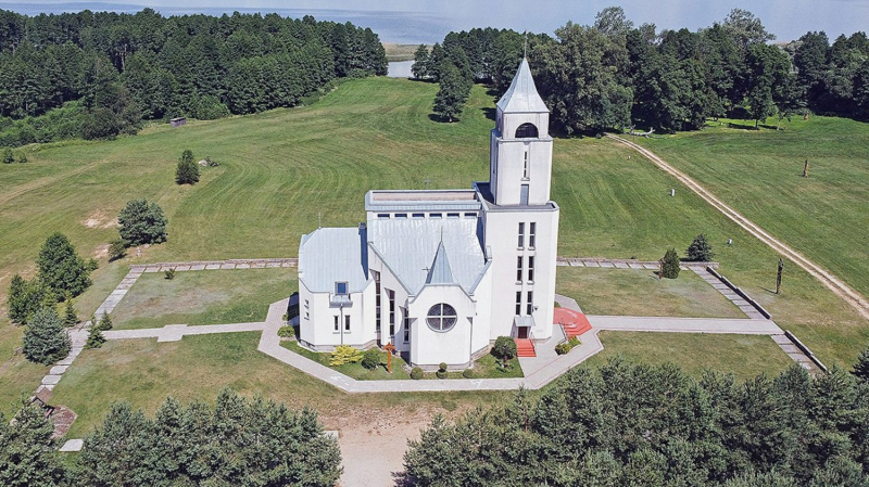 Kryžių Švč. M. Marijos Rožinio Karalienės koplyčia.