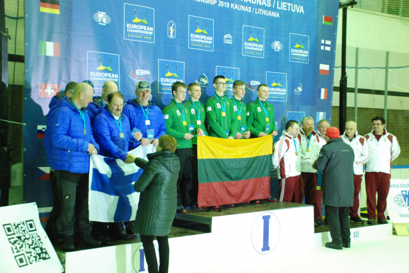 <strong>Lazdijų Motiejaus Gustaičio  aisštoko komanda, praėjusią savaitę Kaune iškovojusi aukso medalius ir išgarsinusi Lazdijus ir Lietuvą visoje Europoje.</strong>