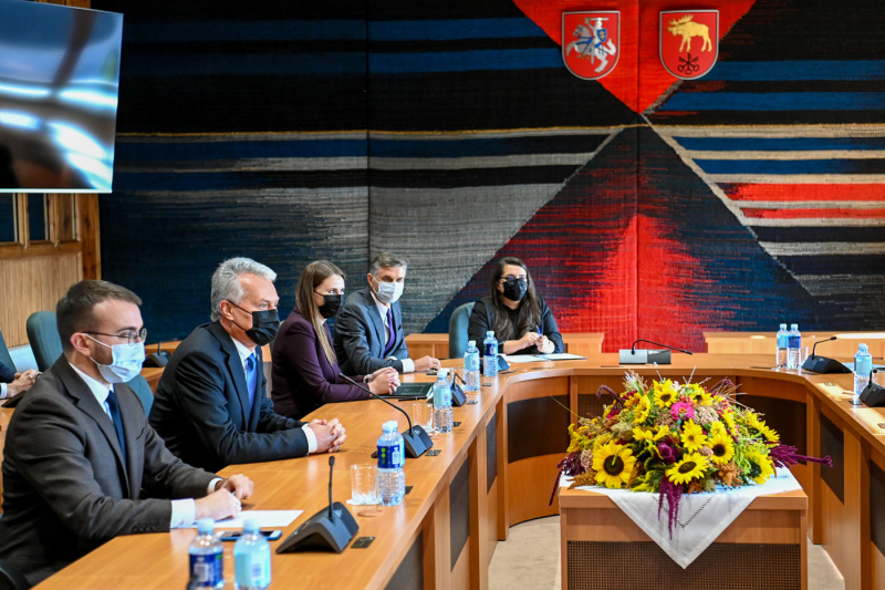 Prezidentas susitinka su Alytaus regiono merais.