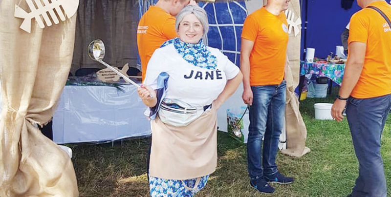 Gegutės kaimo bendruomenės pirmininkė Vilma Sabaliauskienė (Janė) gamina itin neįprastus patiekalus.