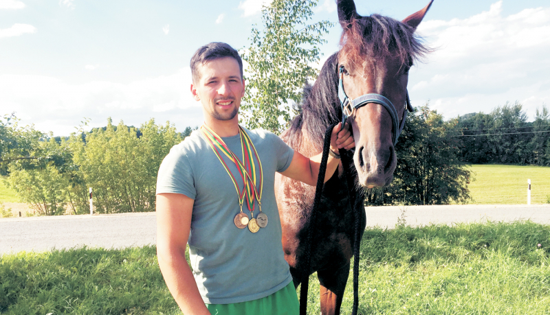 <strong>E. Juškauskas Sartuose varžėsi su geriausiais važnyčiotojais.</strong>