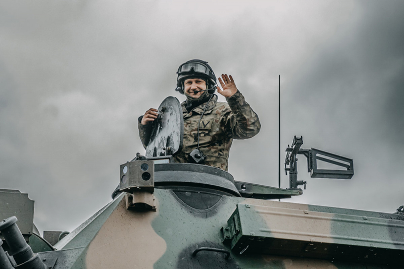 Lenkijos 15-osios mechanizuotosios brigados karių atvykimas į Lietuvą.