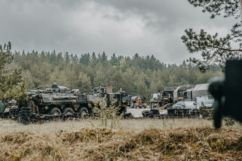 Lenkijos 15-osios mechanizuotosios brigados karių atvykimas į Lietuvą.